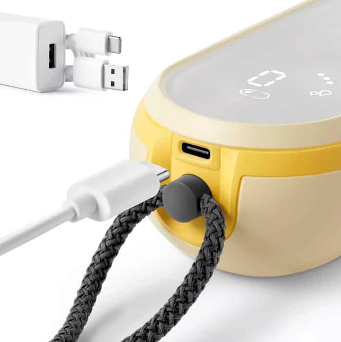 charge port in Medela Freestyle Flex