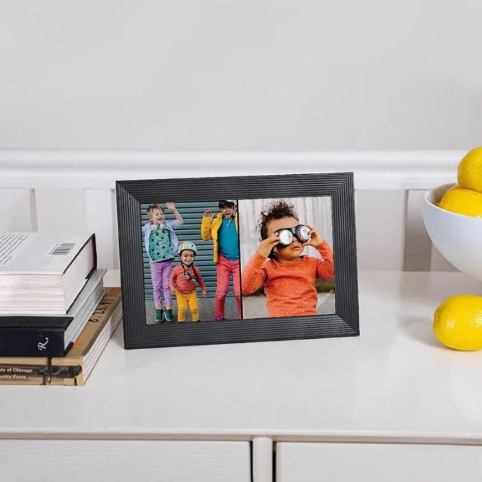 aura digital picture frame for grandparents